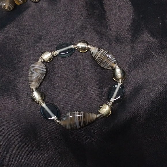 Vintage Jewelry Bundle - Picture 3 of 5